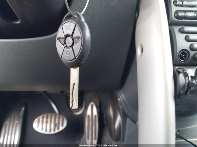 2005 MINI COOPER S WMWRH33585TK55720 Photo 10