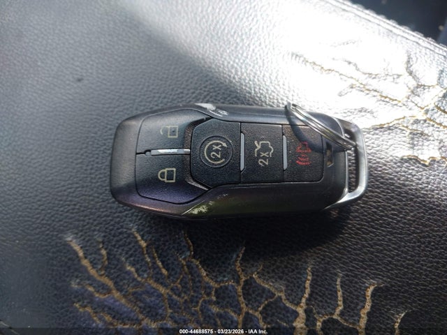 Продажа на аукционе авто 2016 Ford Explorer Limited, vin: 1FM5K8F88GGA31487, номер лота: 44688575