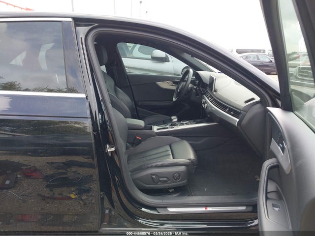 Aukcja sprzedaży 2019 Audi A4 45 Premium, vin: WAUENAF48KA007652, numer aukcji: 44688576