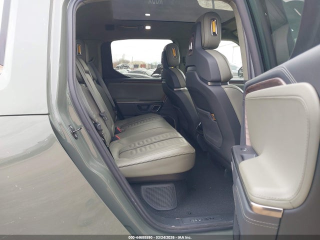 Rivian R1t Launch Edition 2022 7FCTGAAL5NN004914 Image 8