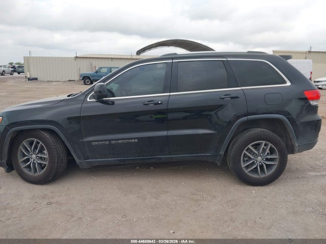 1C4RJEAG7JC361898 Jeep Grand Cherokee Laredo E 4x2