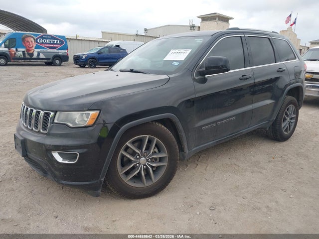 1C4RJEAG7JC361898 Jeep Grand Cherokee Laredo E 4x2