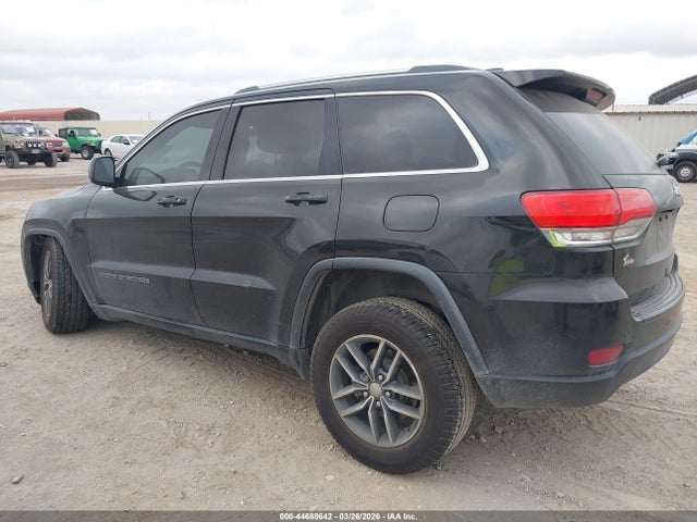 1C4RJEAG7JC361898 Jeep Grand Cherokee Laredo E 4x2