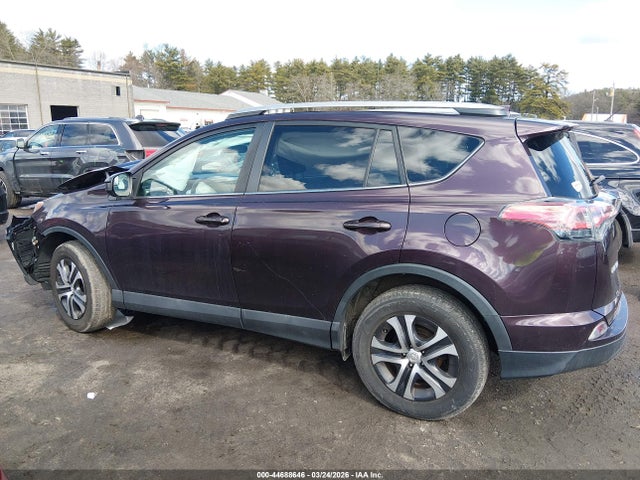 Toyota RAV4 LE 2018 2T3BFREV0JW812153 Image 14