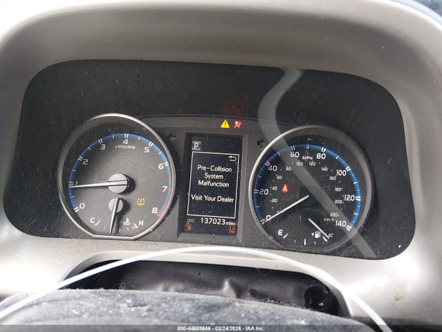 Toyota RAV4 LE 2018 2T3BFREV0JW812153 Image 7