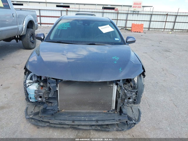 44688658 :رقم المزاد ، 4T1C11AKXLU996657 vin ، 2020 Toyota Camry Le مزاد بيع