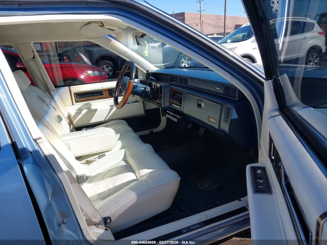 44688669 :رقم المزاد ، 1G6CD515XK4217403 vin ، 1989 Cadillac Deville مزاد بيع