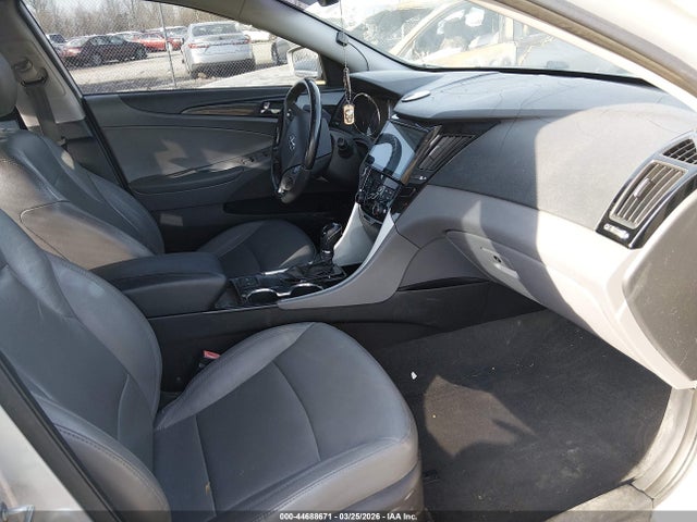 2011 HYUNDAI SONATA 5NPEC4AC9BH292265 Photo 4