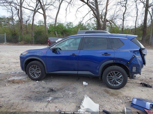5N1BT3AB3PC849593 Nissan Rogue S Intelligent Awd