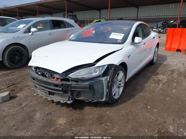 Продаж на аукціоні авто 2015 Tesla Model S, vin: 5YJSA1H19FFP69065, номер лоту: 44688696