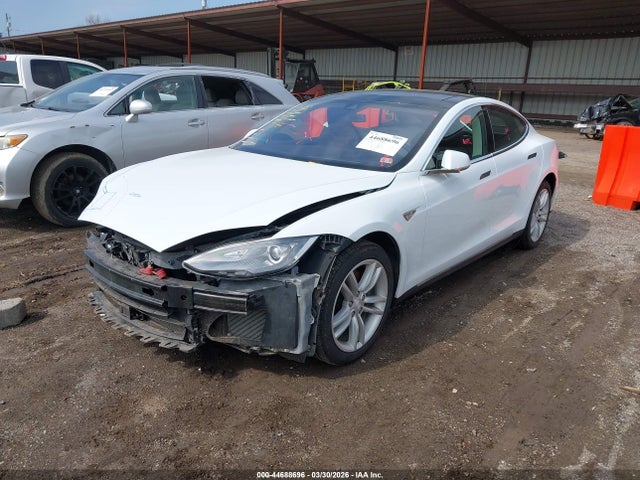 Продаж на аукціоні авто 2015 Tesla Model S, vin: 5YJSA1H19FFP69065, номер лоту: 44688696