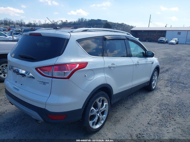 1FMCU9J9XFUA99247 Ford Escape Titanium