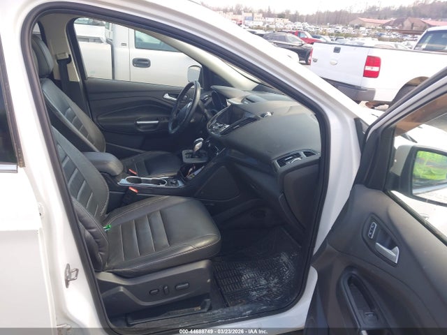 1FMCU9J9XFUA99247 Ford Escape Titanium