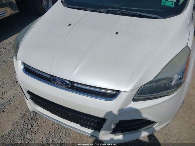 1FMCU9J9XFUA99247 Ford Escape Titanium