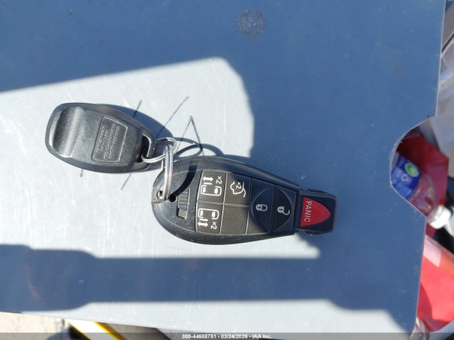 2016 Chrysler Town & Country Touring მანქანა იყიდება აუქციონზე, vin: 2C4RC1BG1GR245436, აუქციონის ნომერი: 44688751