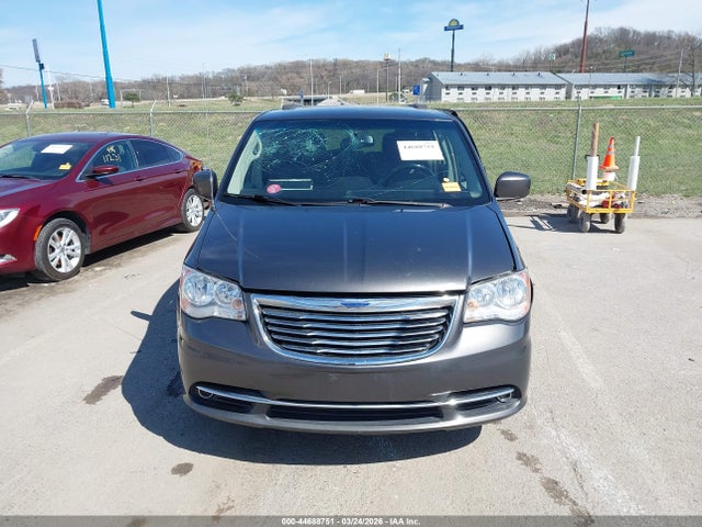 2016 Chrysler Town & Country Touring მანქანა იყიდება აუქციონზე, vin: 2C4RC1BG1GR245436, აუქციონის ნომერი: 44688751