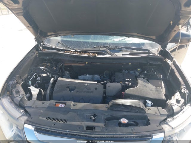 2016 MITSUBISHI OUTLANDER JA4AD2A3XGZ016719 Photo 9
