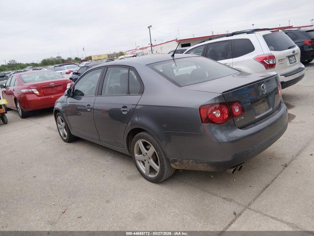 2010 VOLKSWAGEN JETTA 3VWAZ7AJ8AM114026 Photo 2