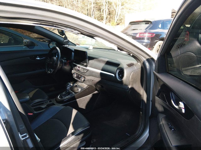 2023 Kia Forte Gt-line მანქანა იყიდება აუქციონზე, vin: 3KPF54AD6PE659481, აუქციონის ნომერი: 44688813