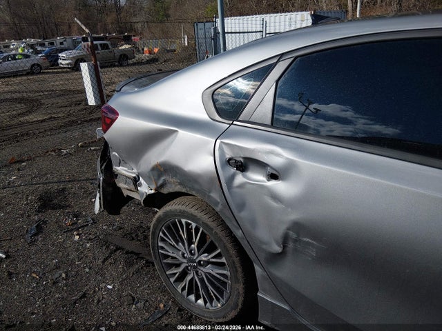 2023 Kia Forte Gt-line მანქანა იყიდება აუქციონზე, vin: 3KPF54AD6PE659481, აუქციონის ნომერი: 44688813