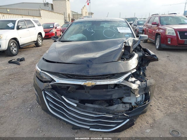 1G1ZD5STXPF227132 Chevrolet Malibu Fwd 1lt