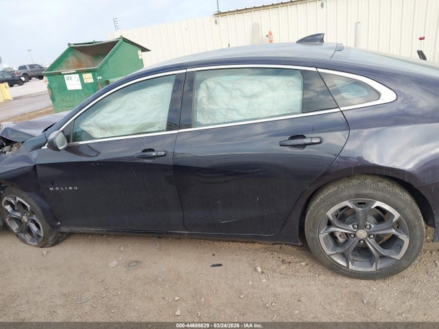 1G1ZD5STXPF227132 Chevrolet Malibu Fwd 1lt
