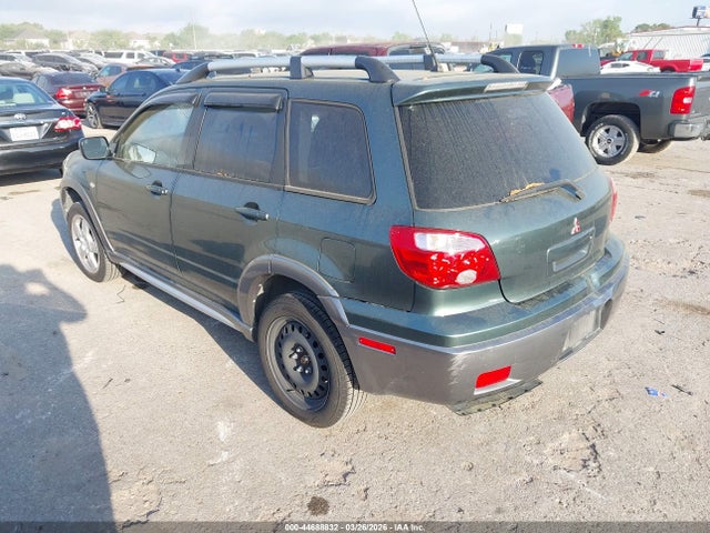 2005 MITSUBISHI OUTLANDER JA4LX41FX5U038302 Photo 2