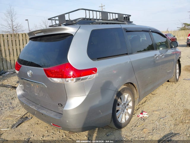 2011 TOYOTA SIENNA 5TDDK3DC1BS002566 Photo 3