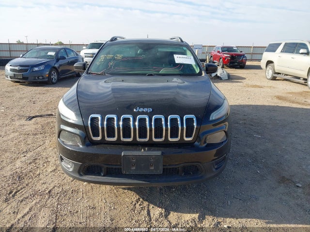1C4PJMAB1GW245884 Jeep Cherokee Sport