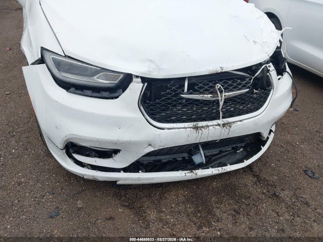 Продаж на аукціоні авто 2022 Chrysler Pacifica Touring L, vin: 2C4RC1BG5NR170690, номер лоту: 44688933