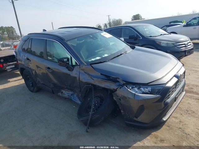 Toyota RAV4 LE 2021 2T3H1RFV2MC163677 Image 1