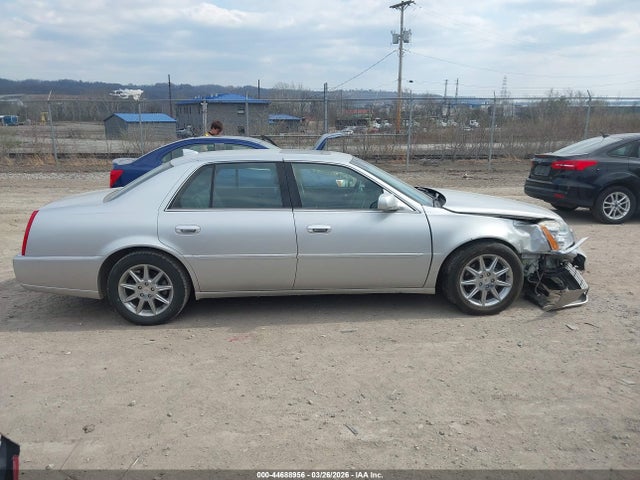 2011 Cadillac Dts Luxury Collection მანქანა იყიდება აუქციონზე, vin: 1G6KD5E61BU143268, აუქციონის ნომერი: 44688956