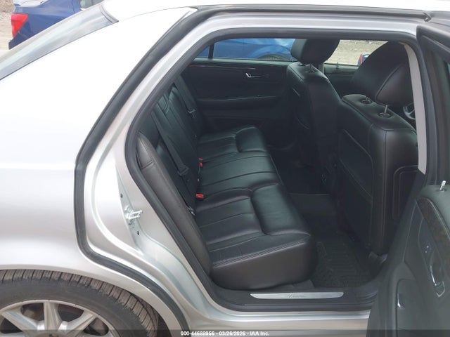 2011 CADILLAC DTS 1G6KD5E61BU143268 Photo 7