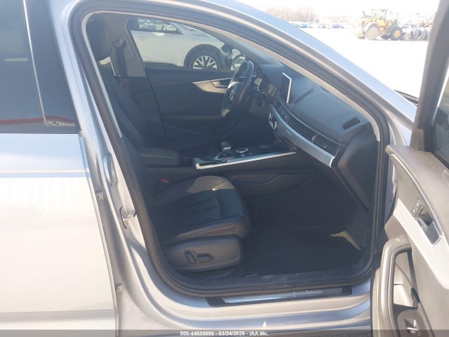 Продажа на аукционе авто 2017 Audi A4 2.0t Premium, vin: WAUANAF4XHN016952, номер лота: 44688998