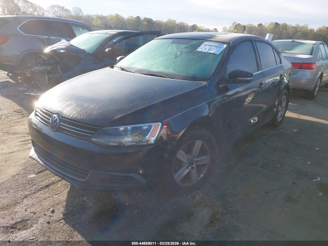 2013 Volkswagen Jetta 2.0l Tdi მანქანა იყიდება აუქციონზე, vin: 3VWLL7AJ9DM205322, აუქციონის ნომერი: 44689011