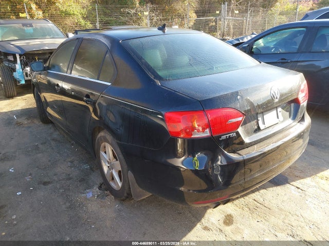 2013 Volkswagen Jetta 2.0l Tdi მანქანა იყიდება აუქციონზე, vin: 3VWLL7AJ9DM205322, აუქციონის ნომერი: 44689011