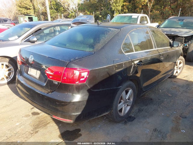 2013 Volkswagen Jetta 2.0l Tdi მანქანა იყიდება აუქციონზე, vin: 3VWLL7AJ9DM205322, აუქციონის ნომერი: 44689011
