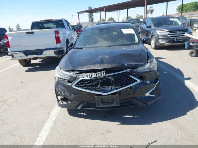 44689013 :رقم المزاد ، 19UDE2F7XKA011735 vin ، 2019 Acura Ilx Premium Package/technology Package مزاد بيع