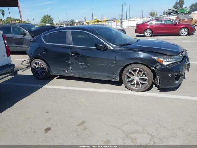 44689013 :رقم المزاد ، 19UDE2F7XKA011735 vin ، 2019 Acura Ilx Premium Package/technology Package مزاد بيع