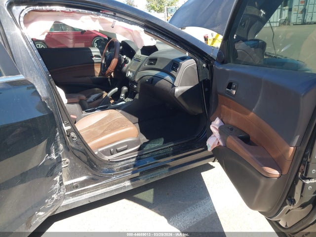 44689013 :رقم المزاد ، 19UDE2F7XKA011735 vin ، 2019 Acura Ilx Premium Package/technology Package مزاد بيع