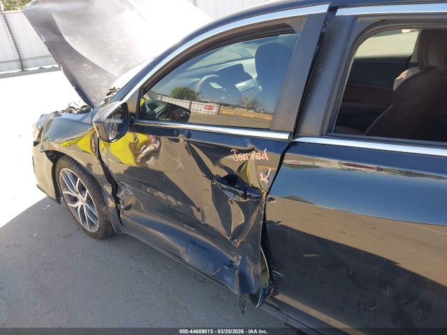 44689013 :رقم المزاد ، 19UDE2F7XKA011735 vin ، 2019 Acura Ilx Premium Package/technology Package مزاد بيع