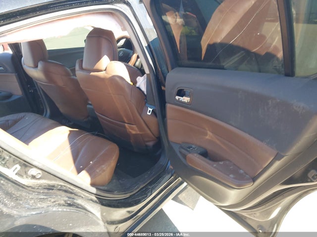 44689013 :رقم المزاد ، 19UDE2F7XKA011735 vin ، 2019 Acura Ilx Premium Package/technology Package مزاد بيع