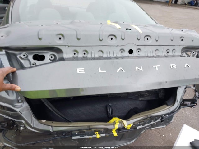2025 Hyundai Elantra Sel Sport მანქანა იყიდება აუქციონზე, vin: KMHLM4DG6SU056211, აუქციონის ნომერი: 44689017