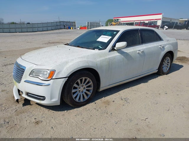 2013 Chrysler 300 მანქანა იყიდება აუქციონზე, vin: 2C3CCAAG1DH572951, აუქციონის ნომერი: 44689041