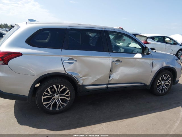 44689075 :رقم المزاد ، JA4AD3A3XJZ071524 vin ، 2018 Mitsubishi Outlander Le/se/sel مزاد بيع
