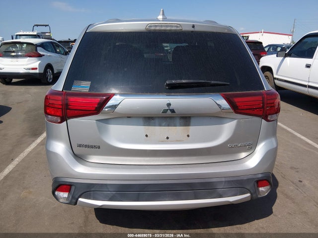 44689075 :رقم المزاد ، JA4AD3A3XJZ071524 vin ، 2018 Mitsubishi Outlander Le/se/sel مزاد بيع