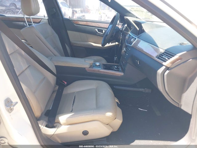2010 MERCEDES-BENZ E 350 WDDHF5GB8AA091266 Photo 4