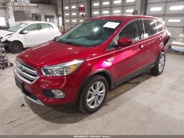 1FMCU9GD2HUC93639 Ford ESCAPE SE