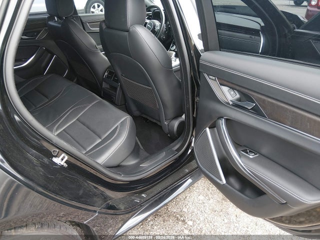 44689138 :رقم المزاد ، SAJBL4GX6NCY91073 vin ، 2022 Jaguar Xf R-dynamic Se P300 Awd Automatic مزاد بيع