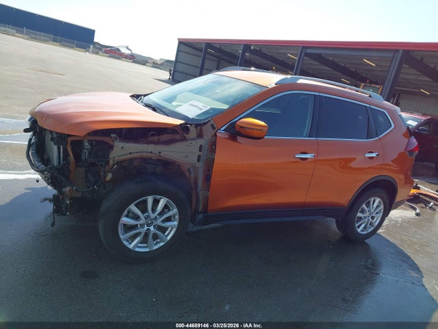 44689146 :رقم المزاد ، 5N1AT2MV7LC722903 vin ، 2020 Nissan Rogue Sv Intelligent Awd مزاد بيع